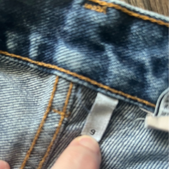 Vintage Calvin Klein Jeans (loose fit) - Picture 4 of 13